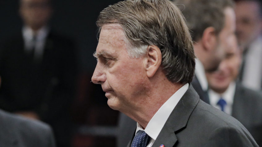 Bolsonaro levará vídeos ao STF para depoimento sobre golpe