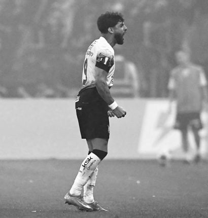 Com fratura na vértebra, Yuri Alberto envia recado emocionante em dia de Corinthians
