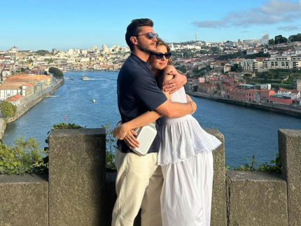 Camila Queiroz celebra aniversário de Klebber Toledo com homenagem: “Você me transborda”