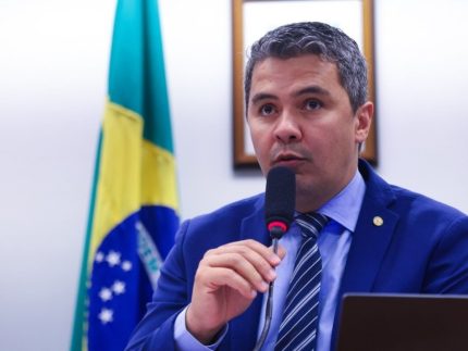 Cassação de Carla Zambelli ganha relator na CCJ