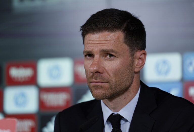 Real Madrid chega a Miami para o Mundial e Xabi Alonso mostra preocupação: ‘Pouco tempo’