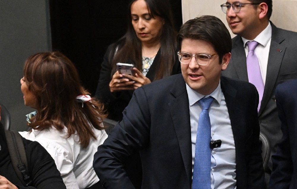 Senador colombiano baleado em comício está em estado ‘extremamente crítico’
