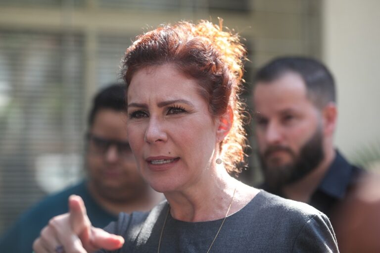 Carla Zambelli trabalhou 9 dias em maio e recebeu R$ 46 mil da Câmara dos Deputados