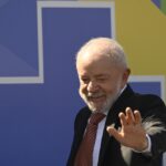 Lula critica Trump, mira eleições para o Senado em 2026 e diz que, ‘se estiver bonitão, extrema direita não volta’