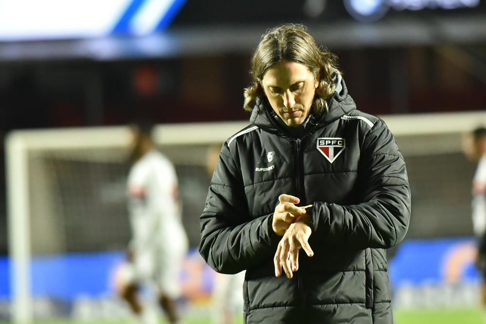 Zubeldía assume culpa por má fase do São Paulo: ‘Não estamos jogando bem’