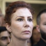 Câmara dos Deputados publica licença de Carla Zambelli e diz que pedido chegou antes de ordem do STF