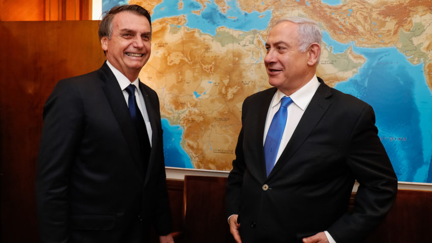 “Deus abençoe Israel”, diz Bolsonaro após conflito com Irã