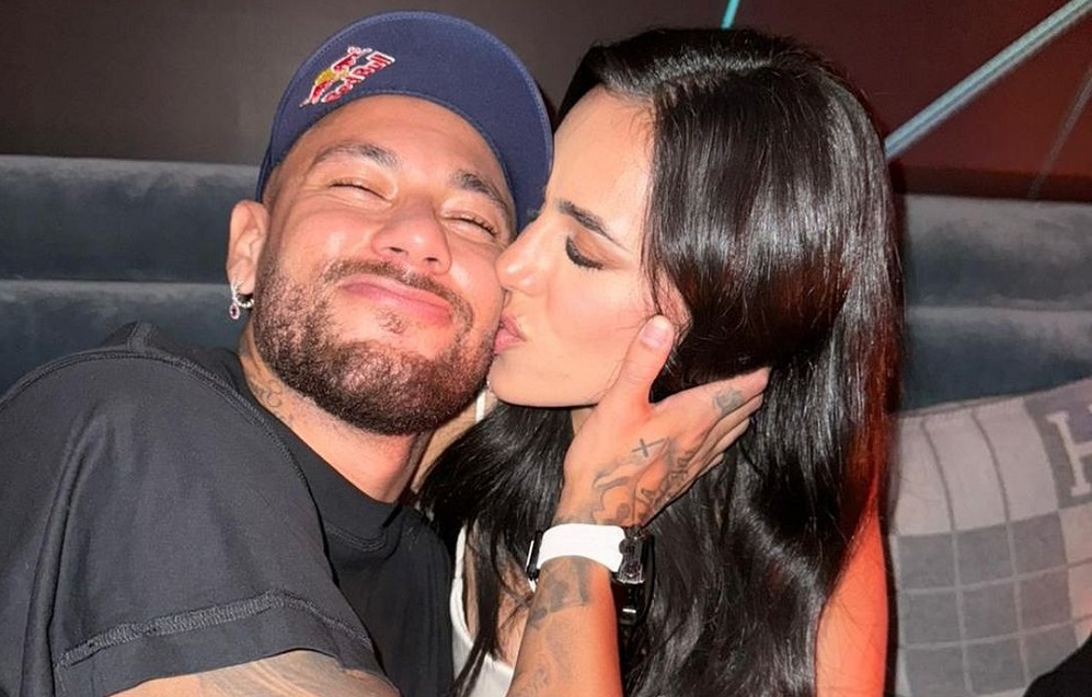 Bruna Biancardi revela que é casada com Neymar