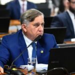 Izalci diz que Bolsonaro é alvo de perseguição política