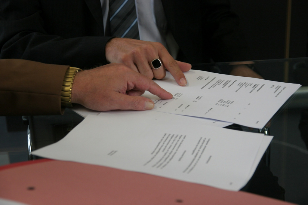 Revisão contratual e LGPD: o ponto cego que pode comprometer toda a cadeia