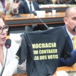 X envia recurso contra a decisão de bloquear perfil de Carla Zambelli