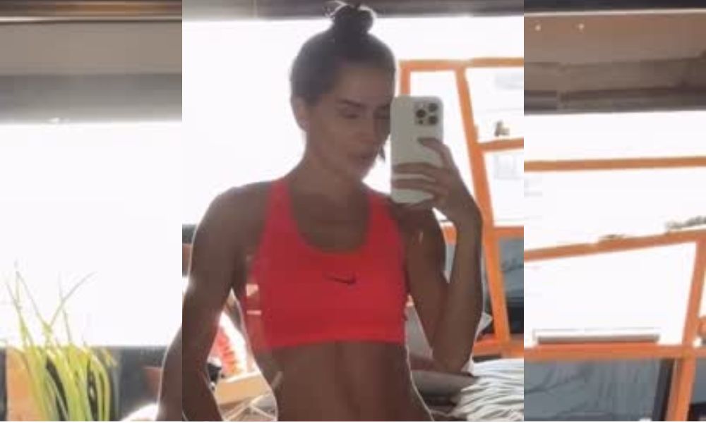 Deborah Secco exibe barriga definida e garante: ‘Musa fitness está de volta’