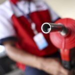Petrobras anuncia redução de 5,6% no preço da gasolina nas refinarias