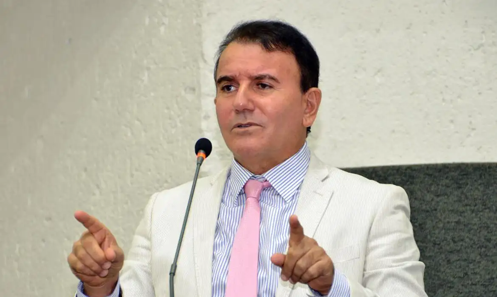 Polícia Federal investiga prefeito de Palmas por vazamento de informações do STJ