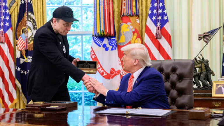 Musk terá “sérias consequências” se financiar democratas, diz Trump