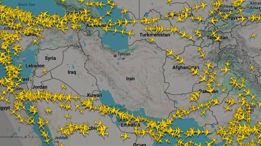 Ataques de Israel abrem um “buraco” no espaço aéreo do Irã