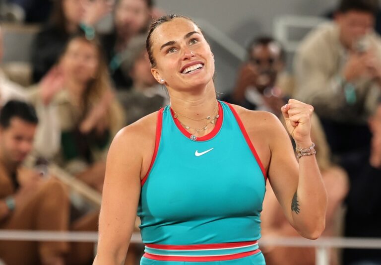 Sabalenka destrona Swiatek e vai à final de Roland Garros contra Gauff