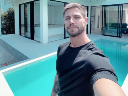 Jonas Sulzbach exibe mansão feita com Mari Gonzalez e fala sobre destino do imóvel