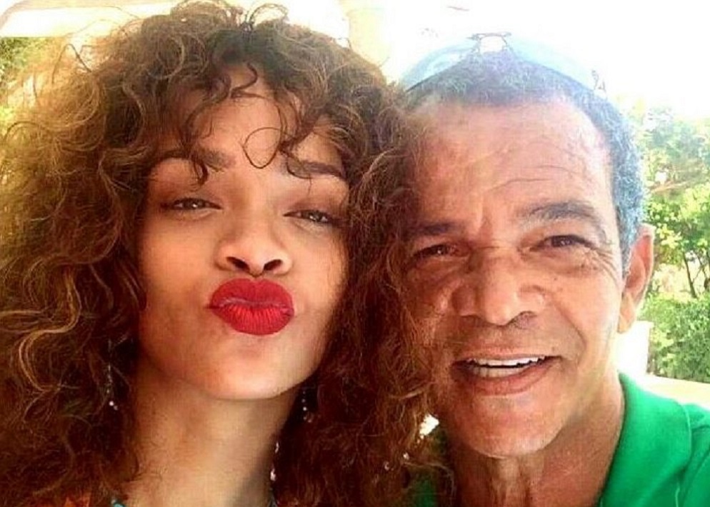 Morre aos 70 anos o pai da cantora Rihanna
