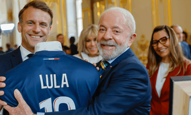 ‘Abra seu coração’ para acordo com o Mercosul, diz Lula a Macron