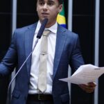 STJ mantém condenação de Nikolas por transfobia contra Duda Salabert