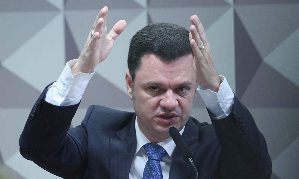 Defesa de Anderson Torres pede ao STF acareação com Freire Gomes e perícia sobre minuta golpista