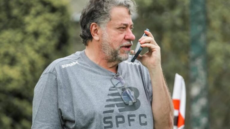 Presidente do São Paulo diz que clube estuda virar SAF
