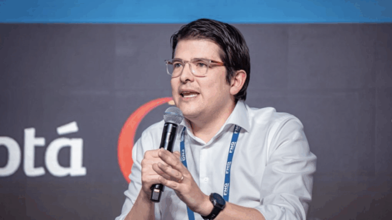 Pré-candidato à presidente da Colômbia é baleado em Bogotá