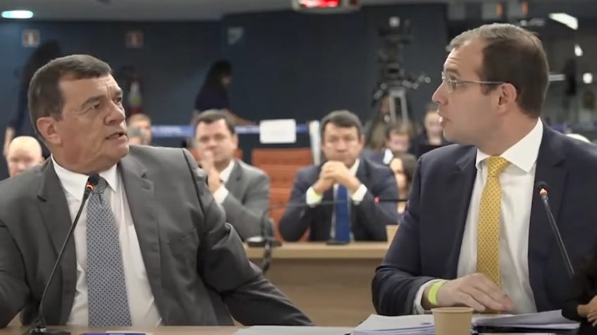 Paulo Sérgio se irrita com o próprio advogado: “Não combinou comigo”