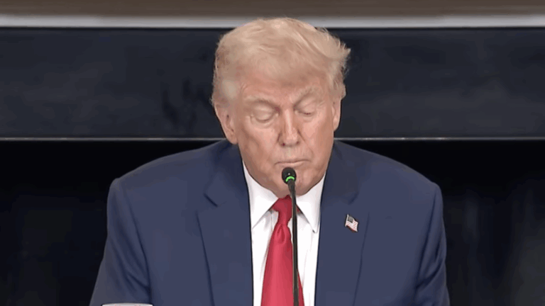 Trump confirma negociações com Irã sobre acordo nuclear