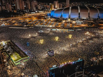 Luan Estilizado, Zezo Potiguar e Raí Saia Rodada fazem show histórico para mais de 170 mil pessoas