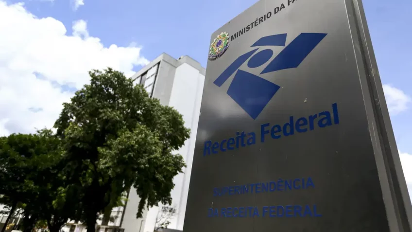 Governo precisa rever sua condução da Receita Federal, diz Unafisco