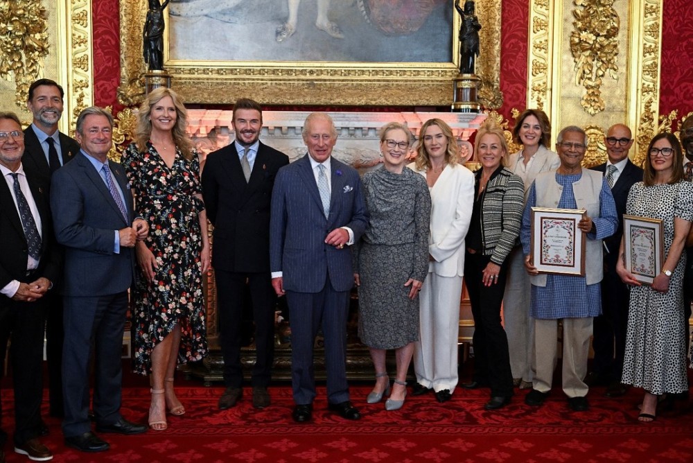 David Beckham é condecorado como cavaleiro pelo rei Charles III e vira sir Beckham