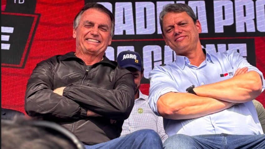 Bolsonaro elogia Tarcísio e acena a Kassab em evento do agro