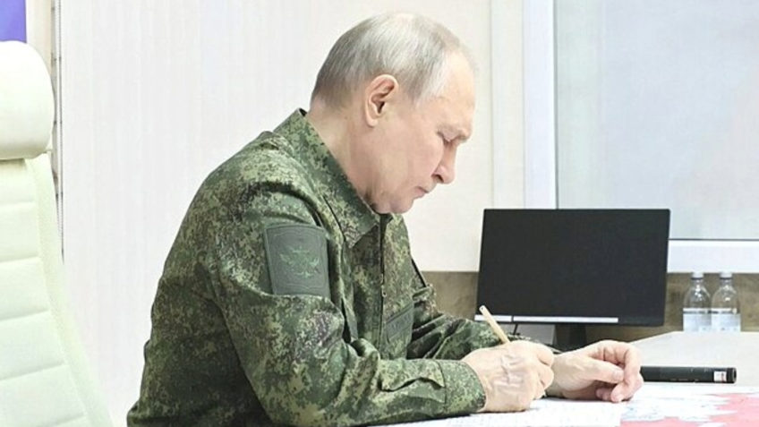 Putin pede a líderes de Israel e do Irã que retomem negociações