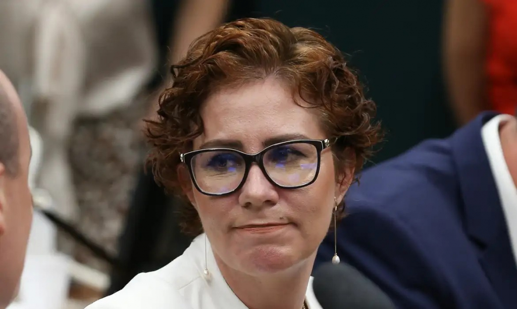 Moraes abre novo inquérito contra Zambelli para investigar coação e obstrução