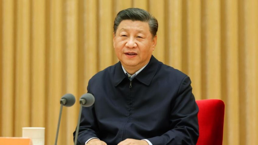Xi Jinping já foi preso e se tornou líder mais forte desde Mao